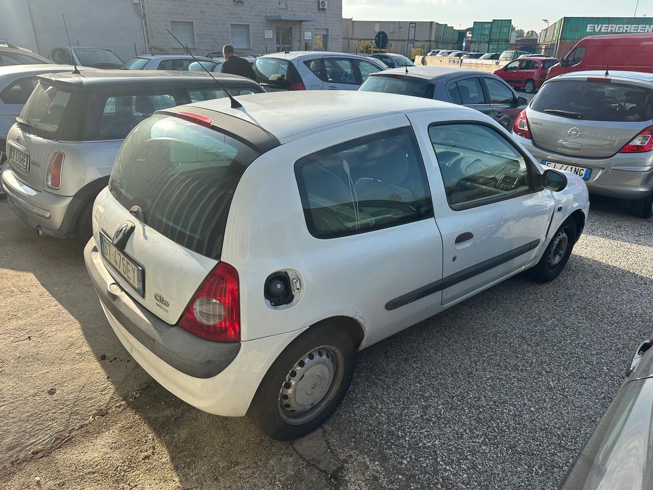 Renault Clio 1.5 dCi 65CV cat 3p. Van