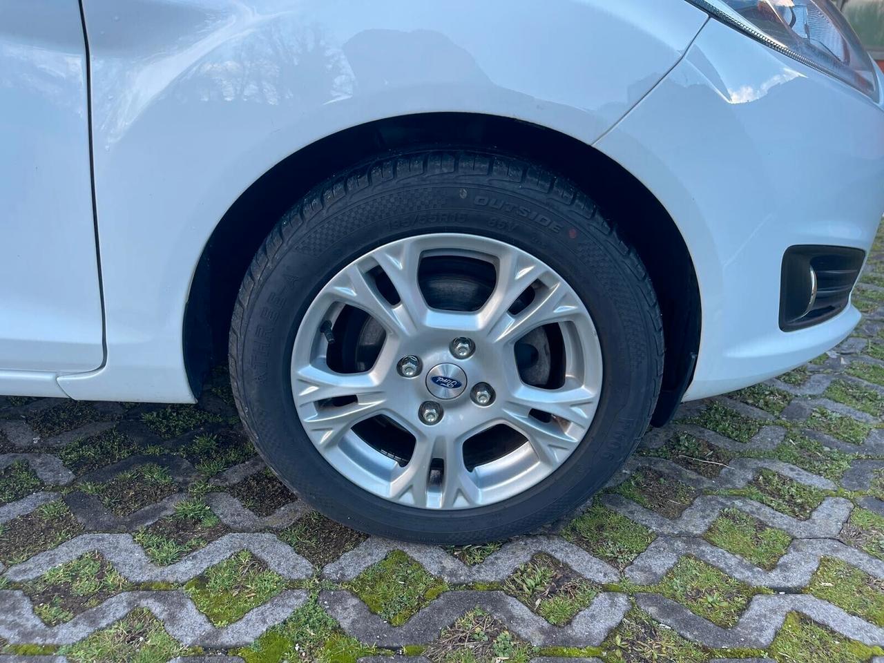 Ford Fiesta 1.5 TDCi 75CV 5 porte Black & White Edition