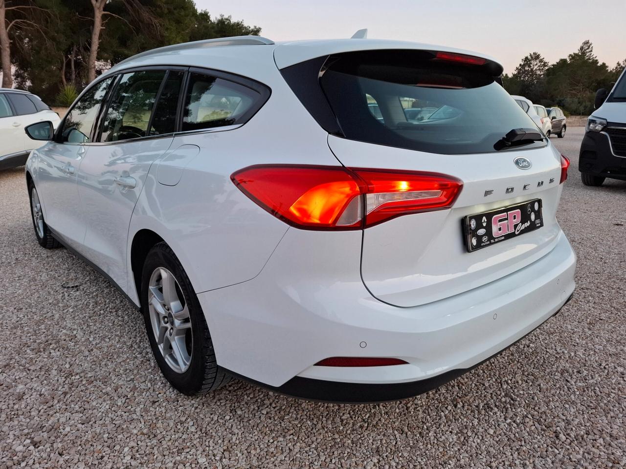 Ford Focus 1.5-120 CV autom.SW *TELECAMERA*NAVI