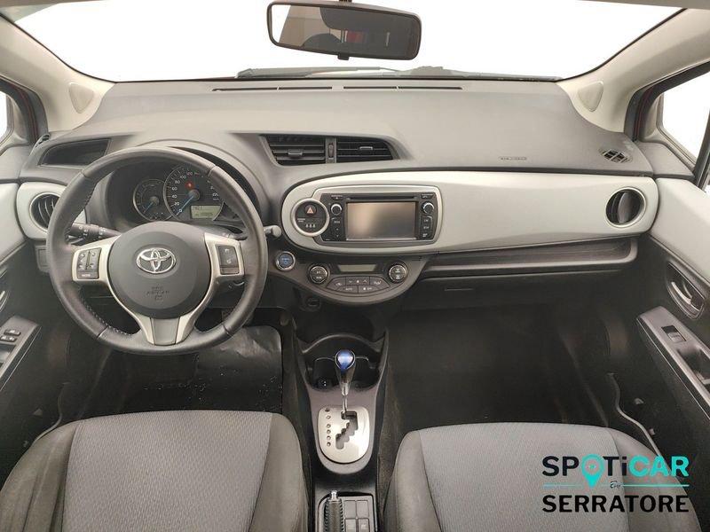 Toyota Yaris III 5p 1.5h Lounge