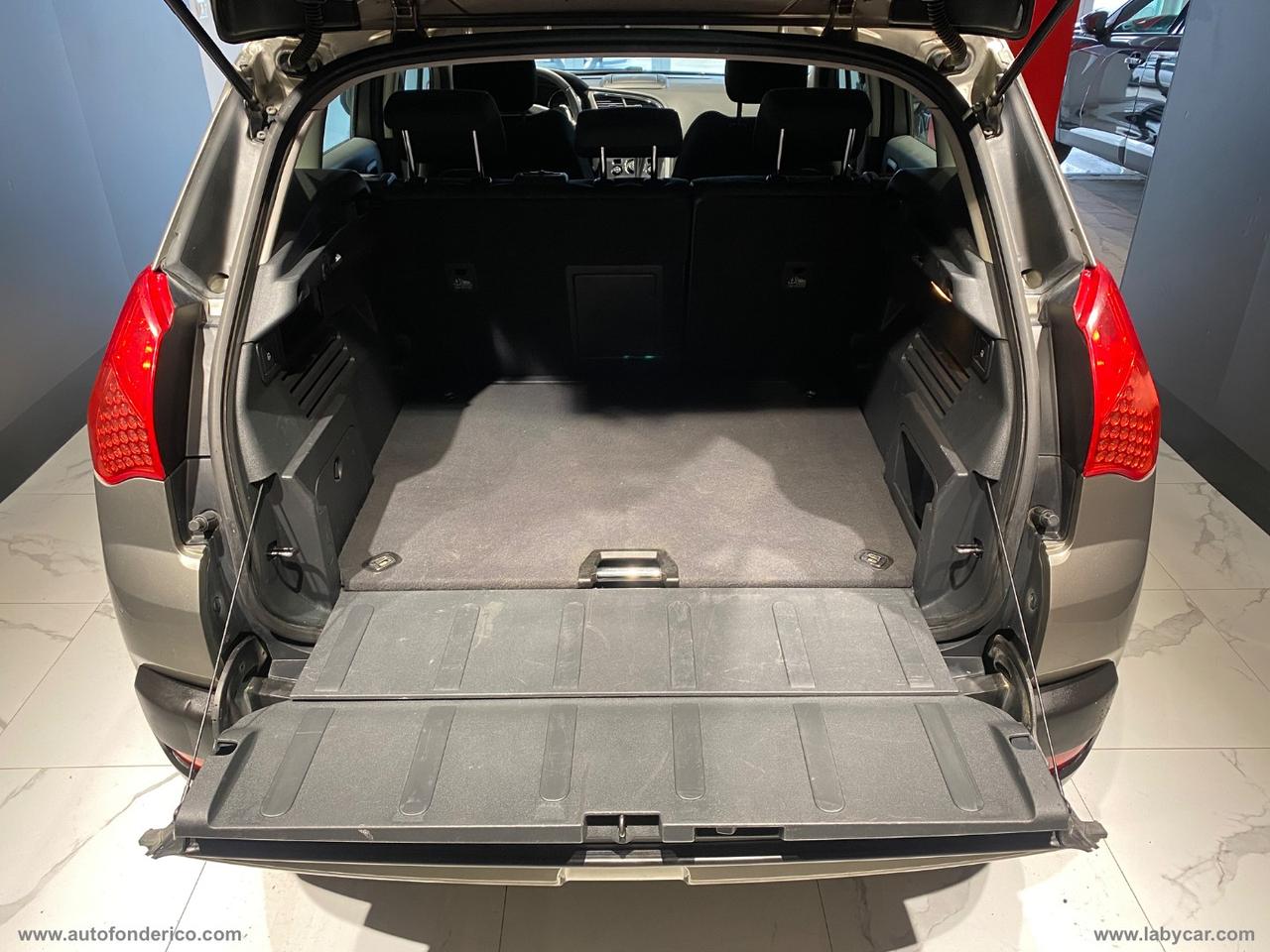 PEUGEOT 3008 1.6 HDi 110 CV AUTOMATICO Premium