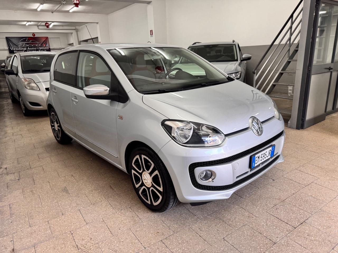 Volkswagen Up 1.0 75 Cv 5P. 100.000 KM - 10/2012