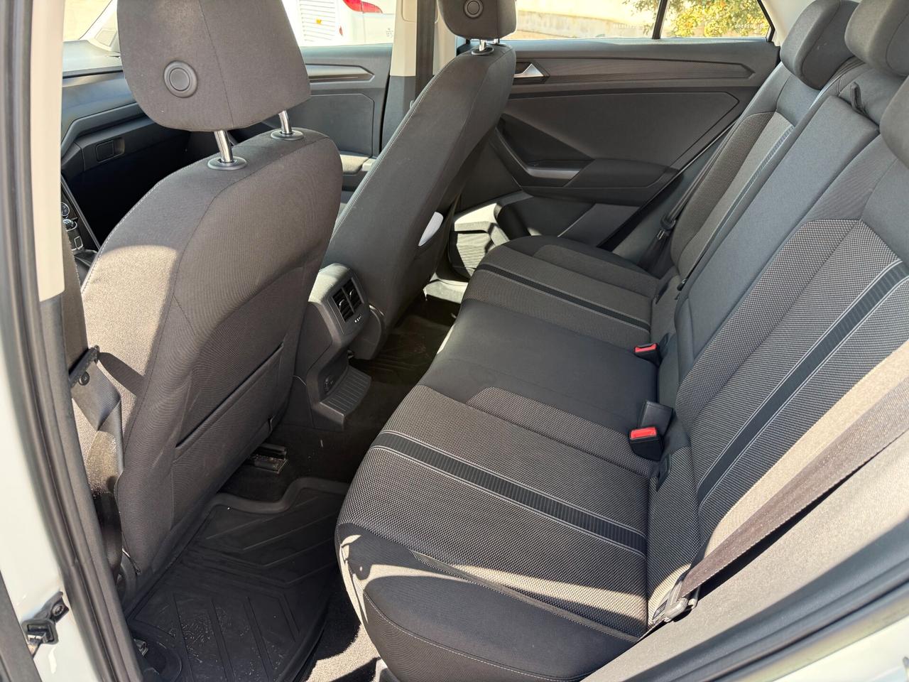 Volkswagen T-Roc 1.6 TDI SCR Advanced BlueMotion Technology