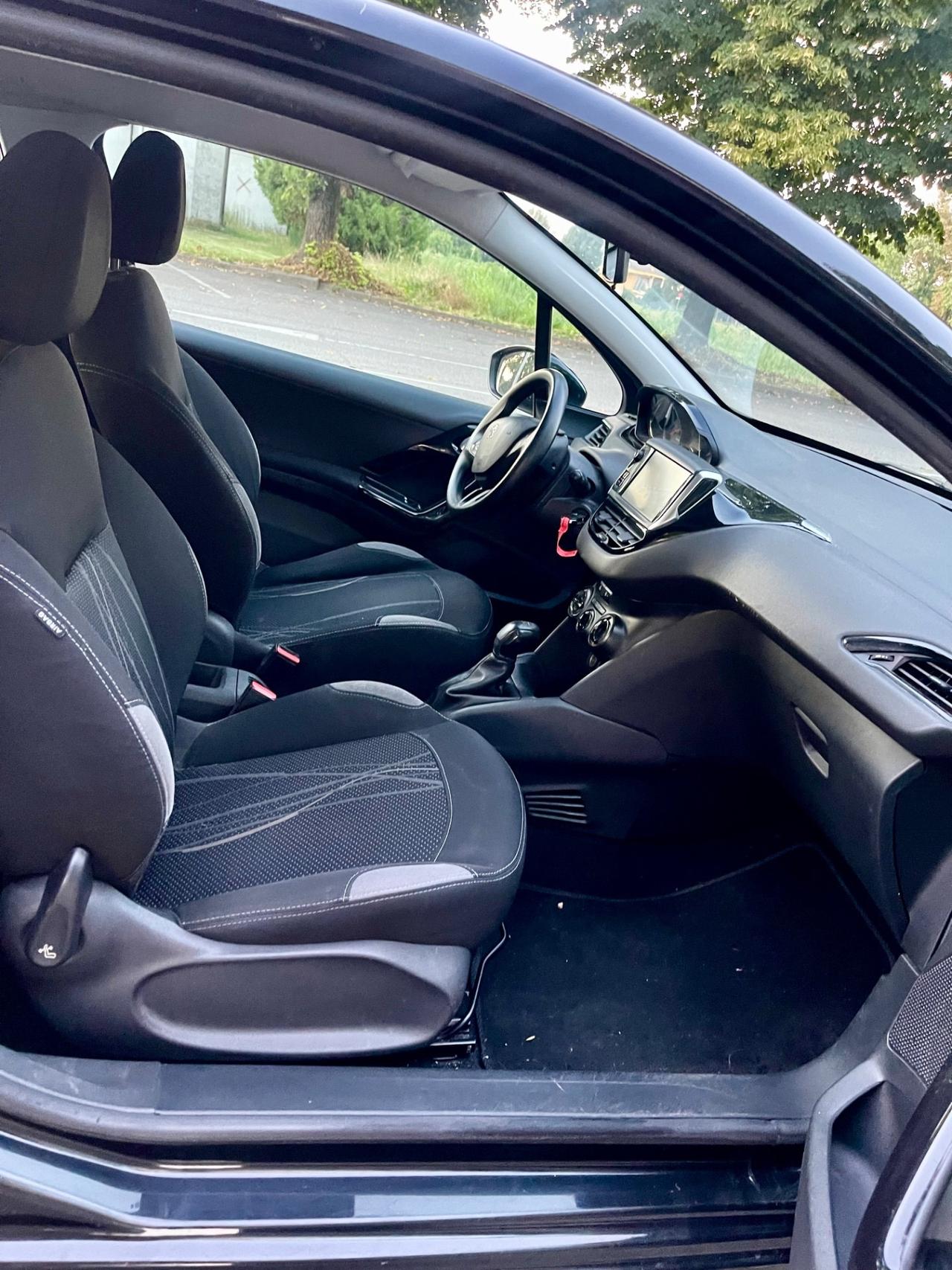 Peugeot 208 1.0 VTi 68 CV 3 porte Access