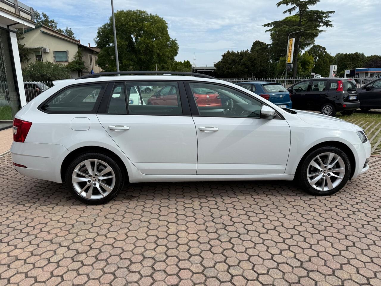 Octavia 2.0 TDI SCR 150 CV DSG Wagon Ambition