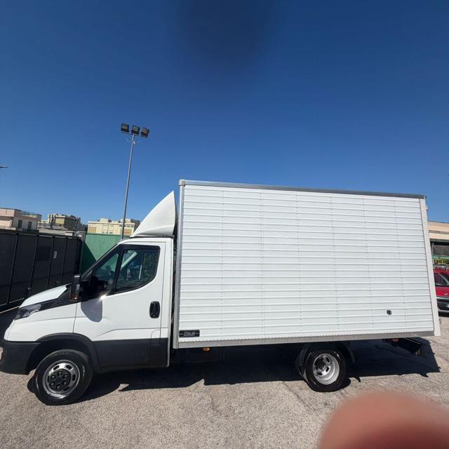 IVECO DAILY 35C14 BOX 3 POSTI - 2024