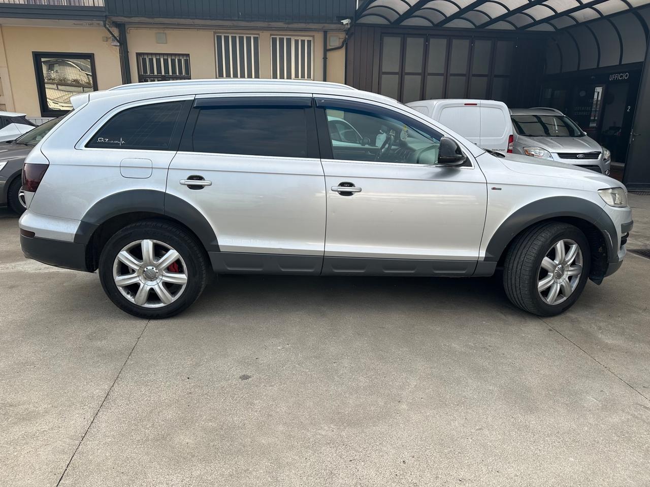 Audi Q7 3.0 V6 TDI 240 CV quattro tiptronic Advanced Plus