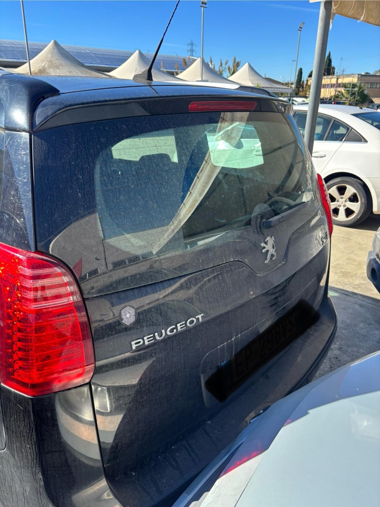 Peugeot 5008 1.6 HDi 112CV Access