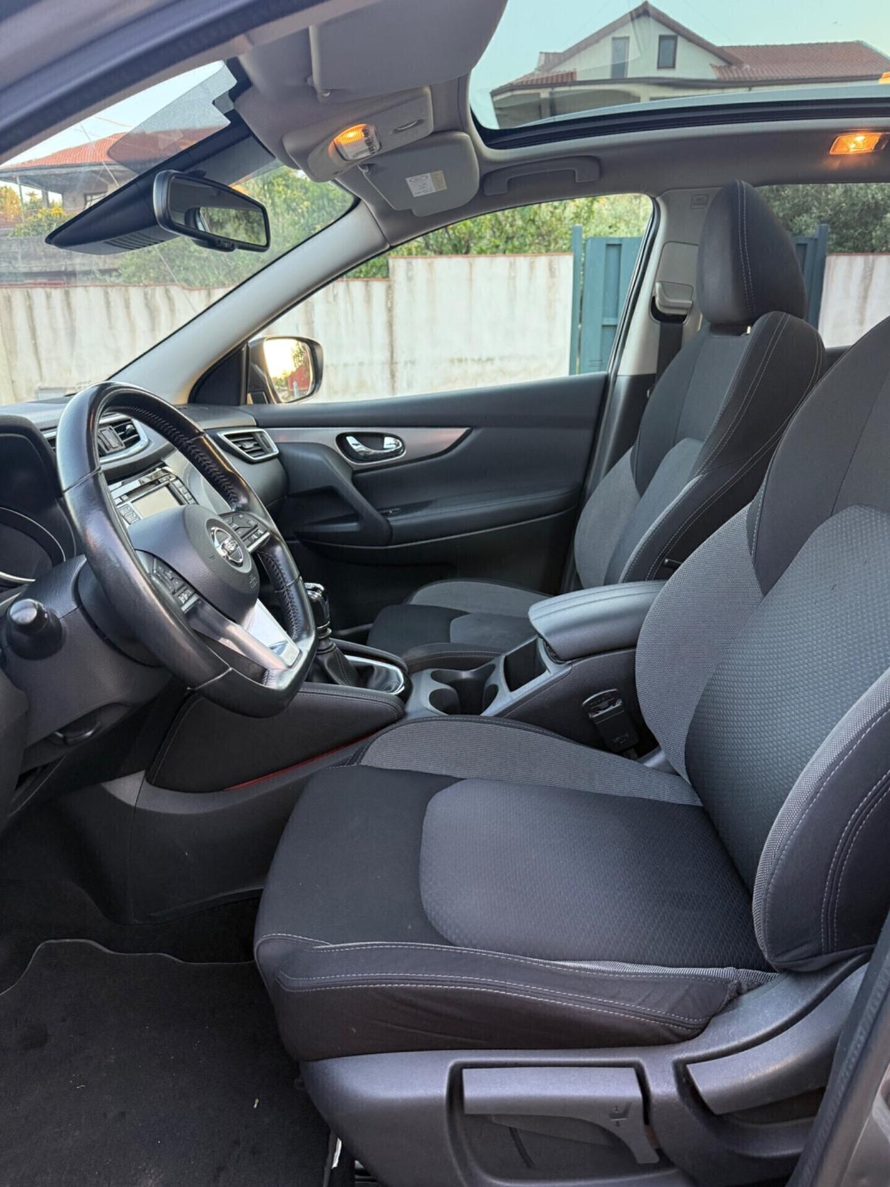 Nissan Qashqai 1.5 dCi Tekna tetto panoramico