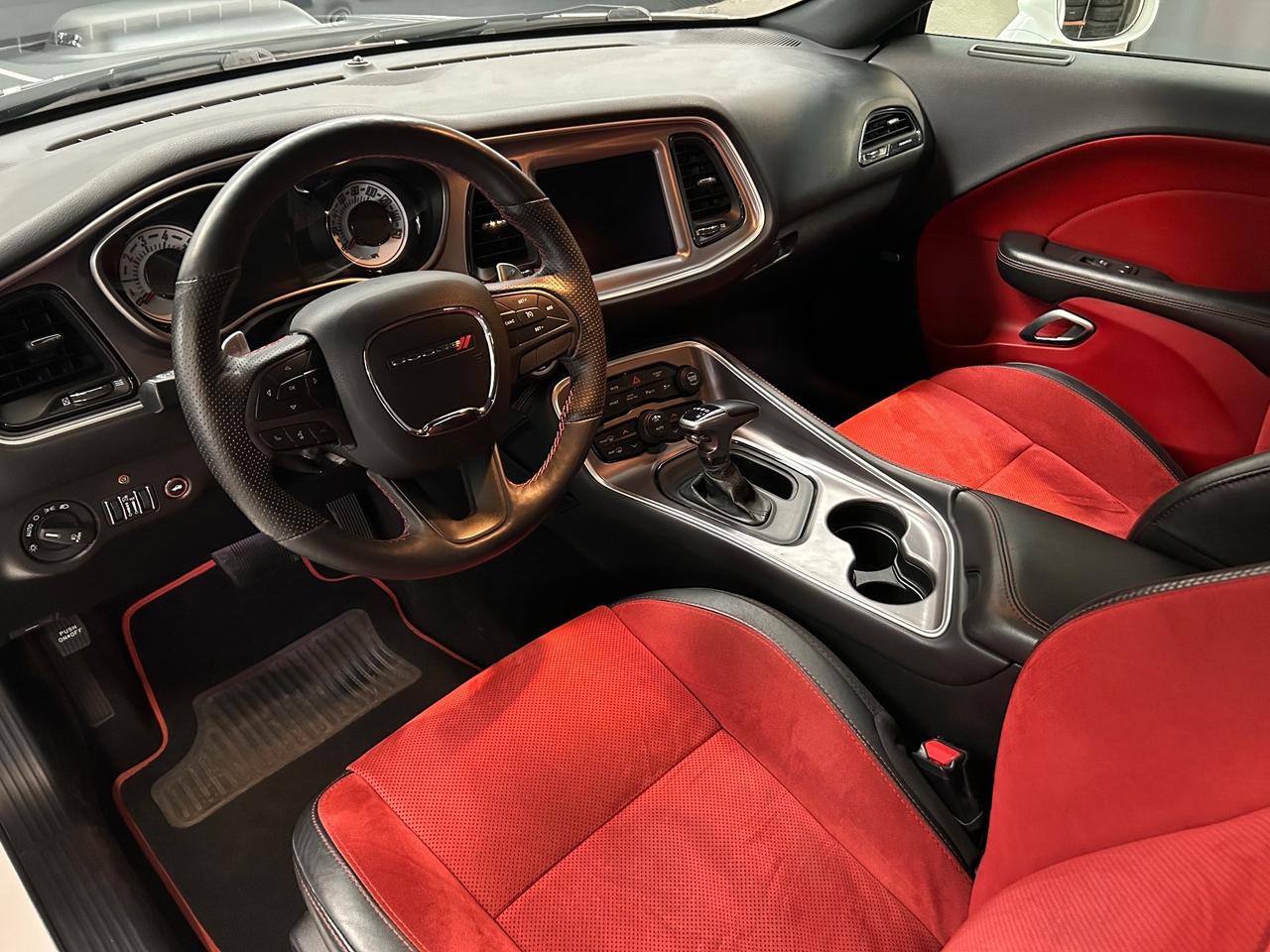 Dodge Challenger 5.7 V8 Shaker wide body