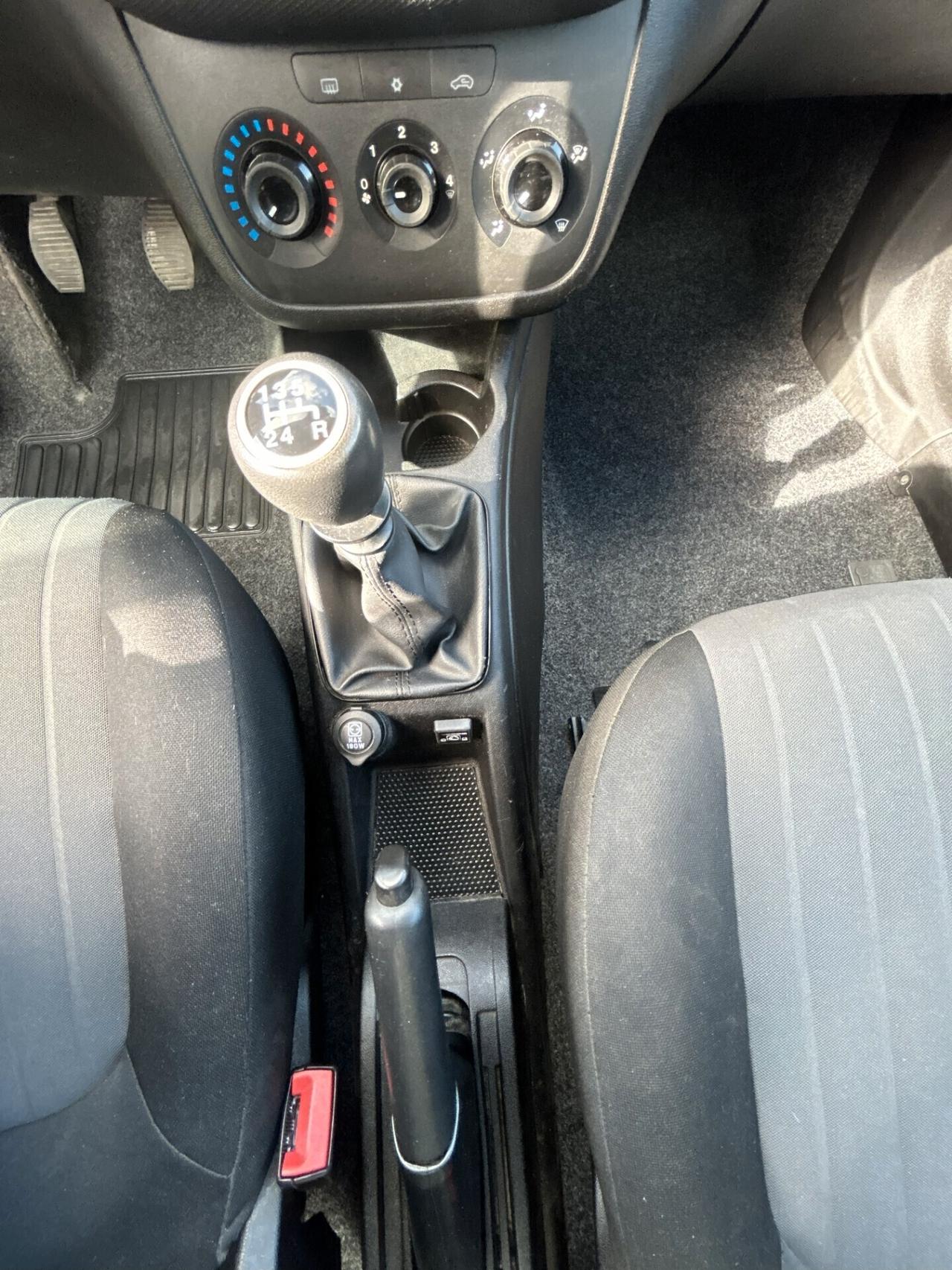 Fiat Punto 1.2 8V 5 porte Street GPL