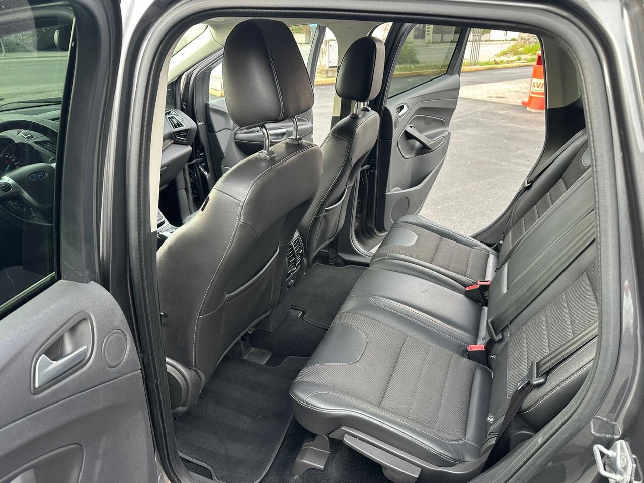 Ford Kuga 2.0 TDCI 150 CV S&S 4WD Titanium