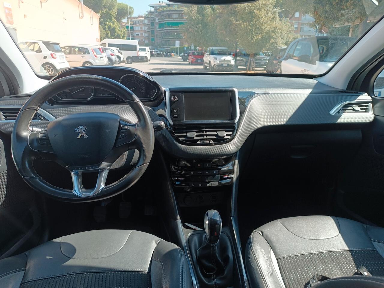 Peugeot 2008 PureTech 82 Allure