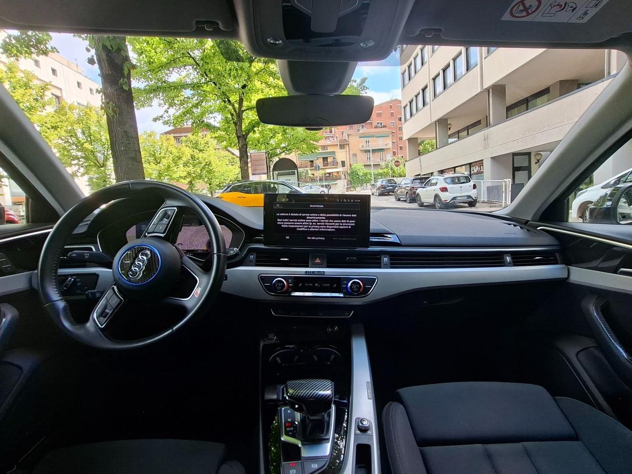 Audi A4 Business Advanced 2.0 40 TDI #6443