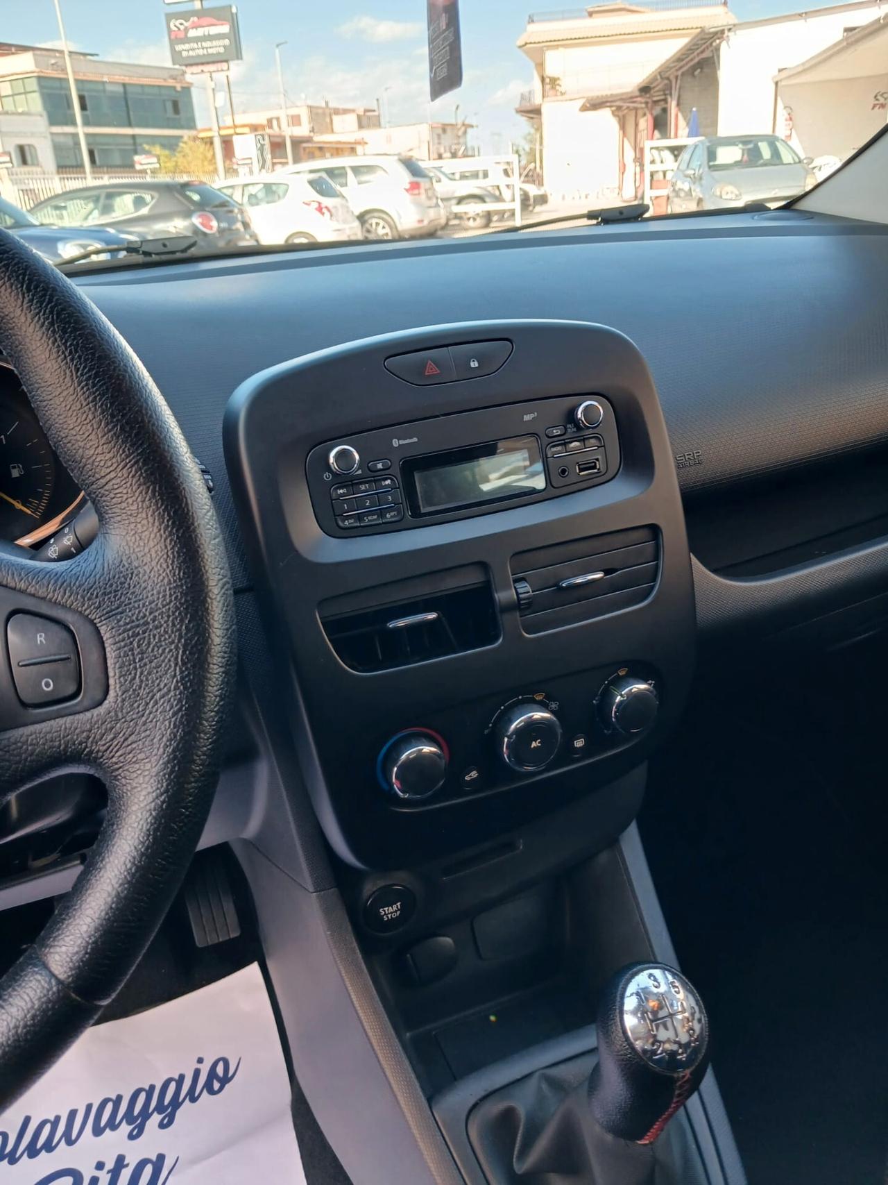 Renault Clio 1.2 75CV 5 porte Live