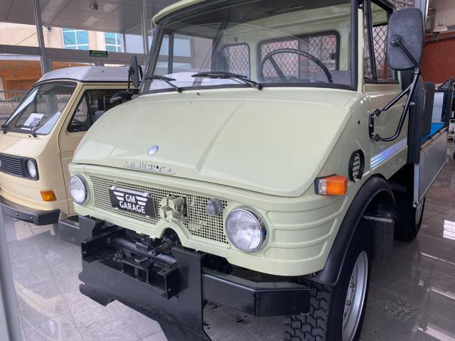 MERCEDES-BENZ AUTOCARRO RIBALTABILE TRILATERALE UNIMOG