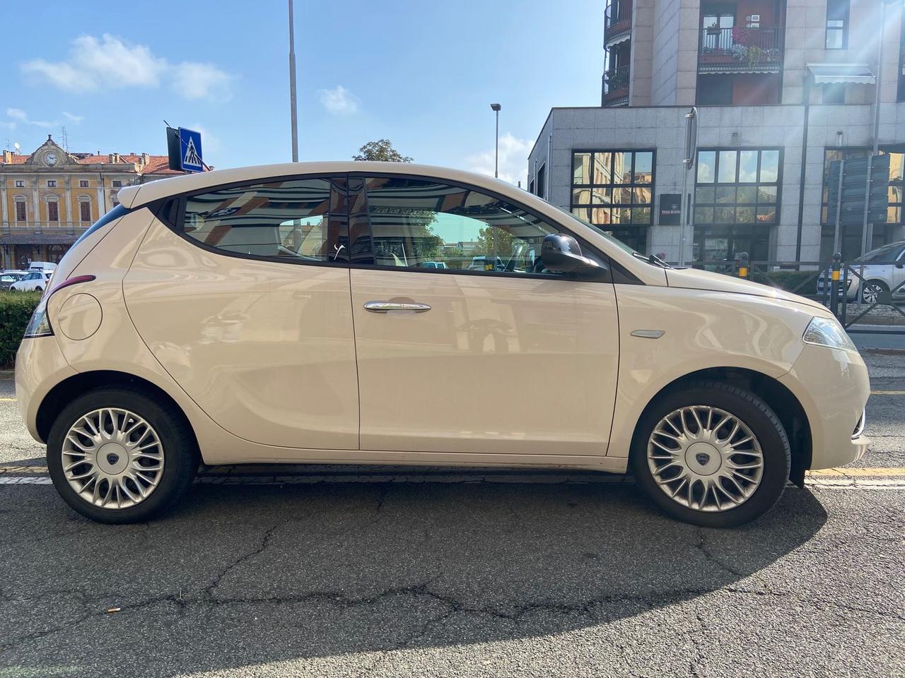 Lancia Ypsilon 1.2 Gold