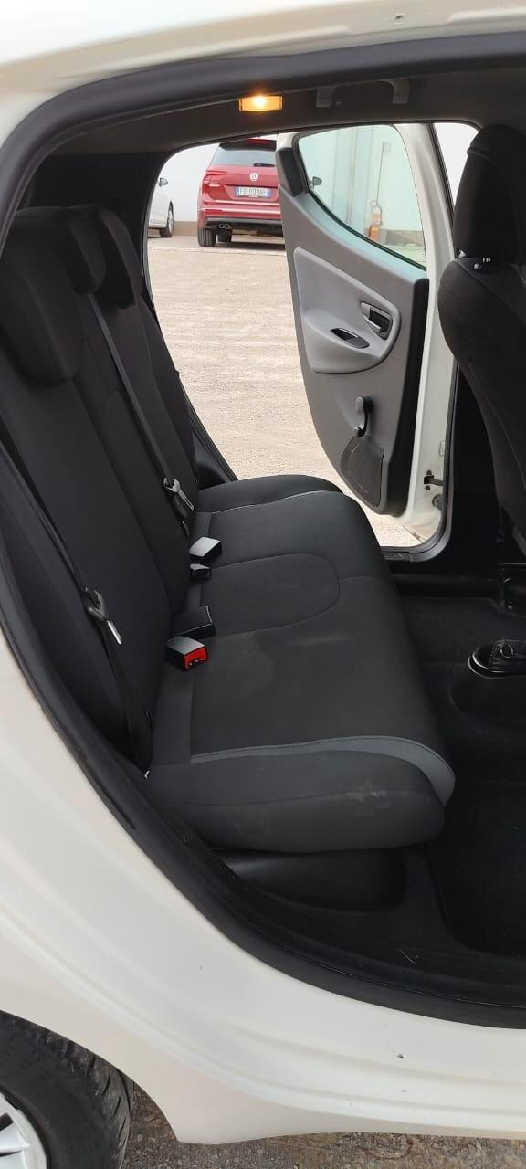 Lancia Ypsilon 1.2 69 CV 5 porte GPL Ecochic Gold
