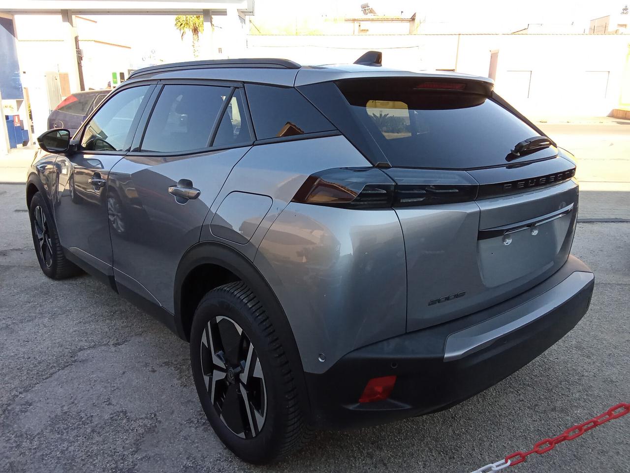 Peugeot 2008 PureTech 100 S&S Allure