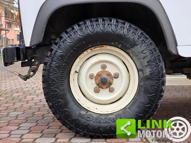 LAND ROVER Defender 2.4 TD4 122 CV 110 Crew Cab