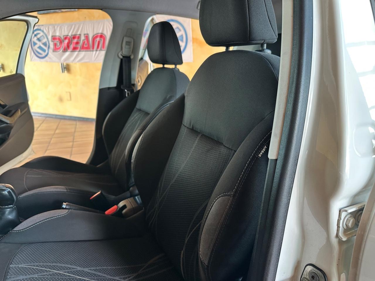 Peugeot 208 1.4 HDi 68 CV 5 porte