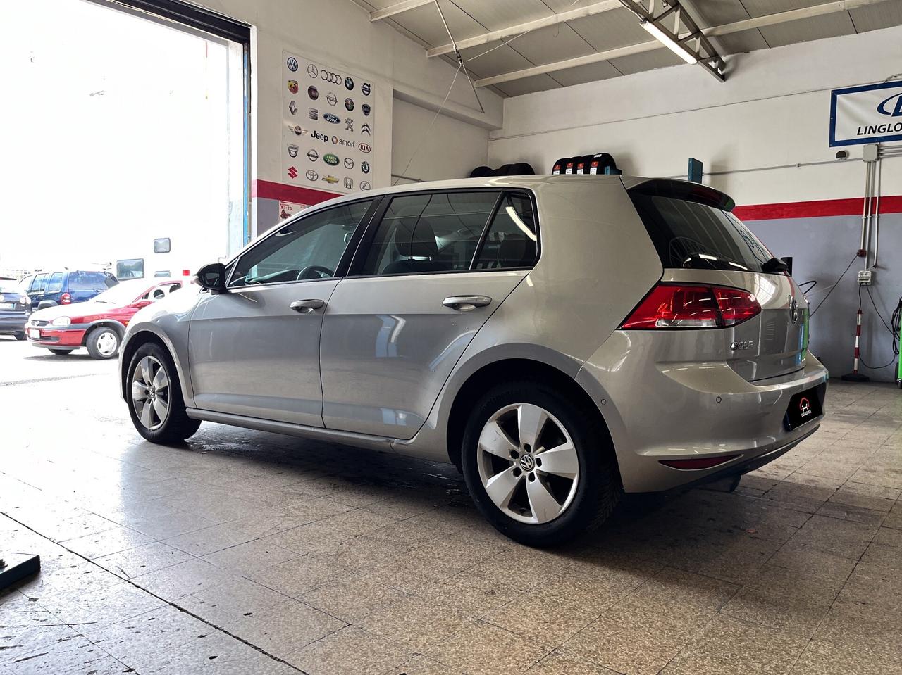 Volkswagen Golf VII 1.6 TDI Bluemotion