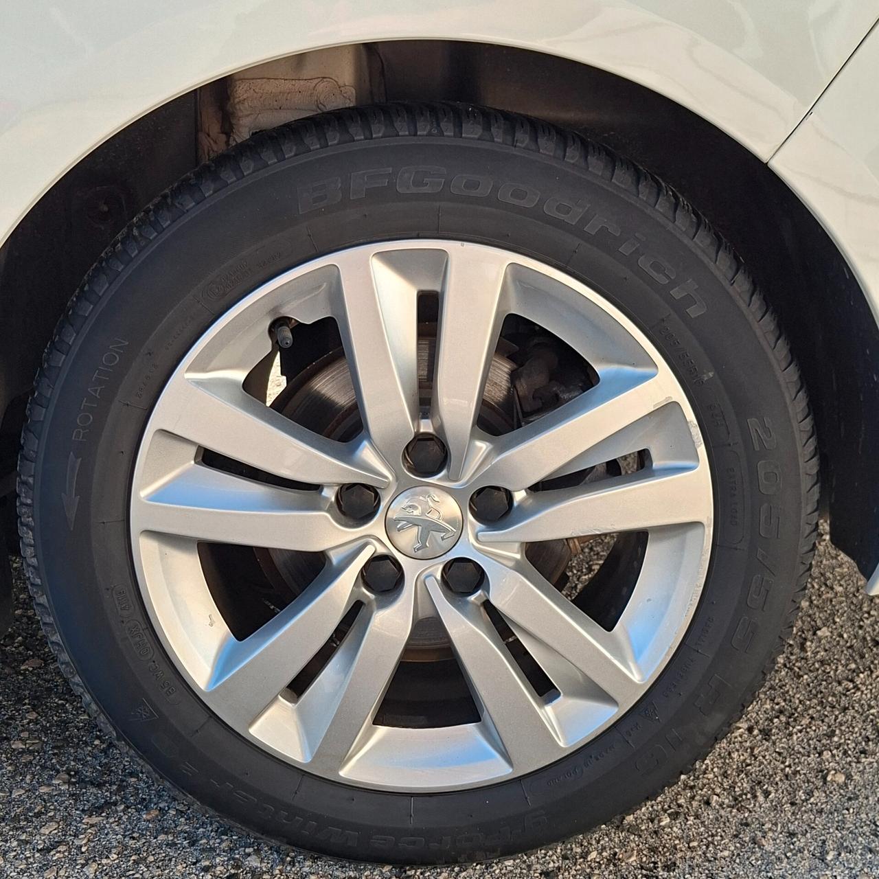 Peugeot 308 S.W. 1.5 Bluehdi 130 Cv Business