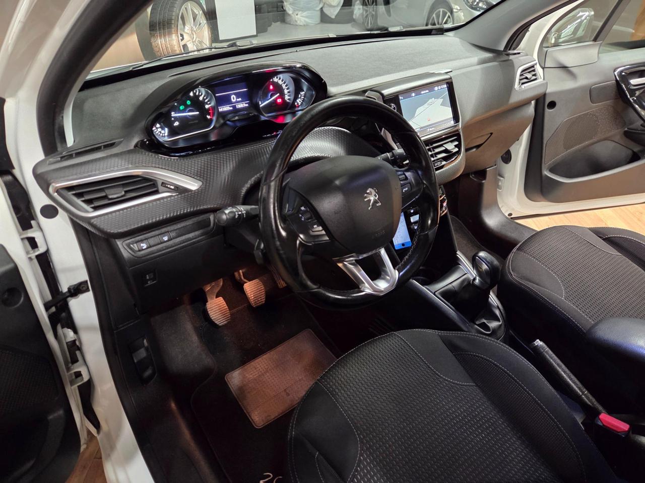 Peugeot 208 5 Porte 208 5p 1.2 puretech Allure s&s 82cv my18