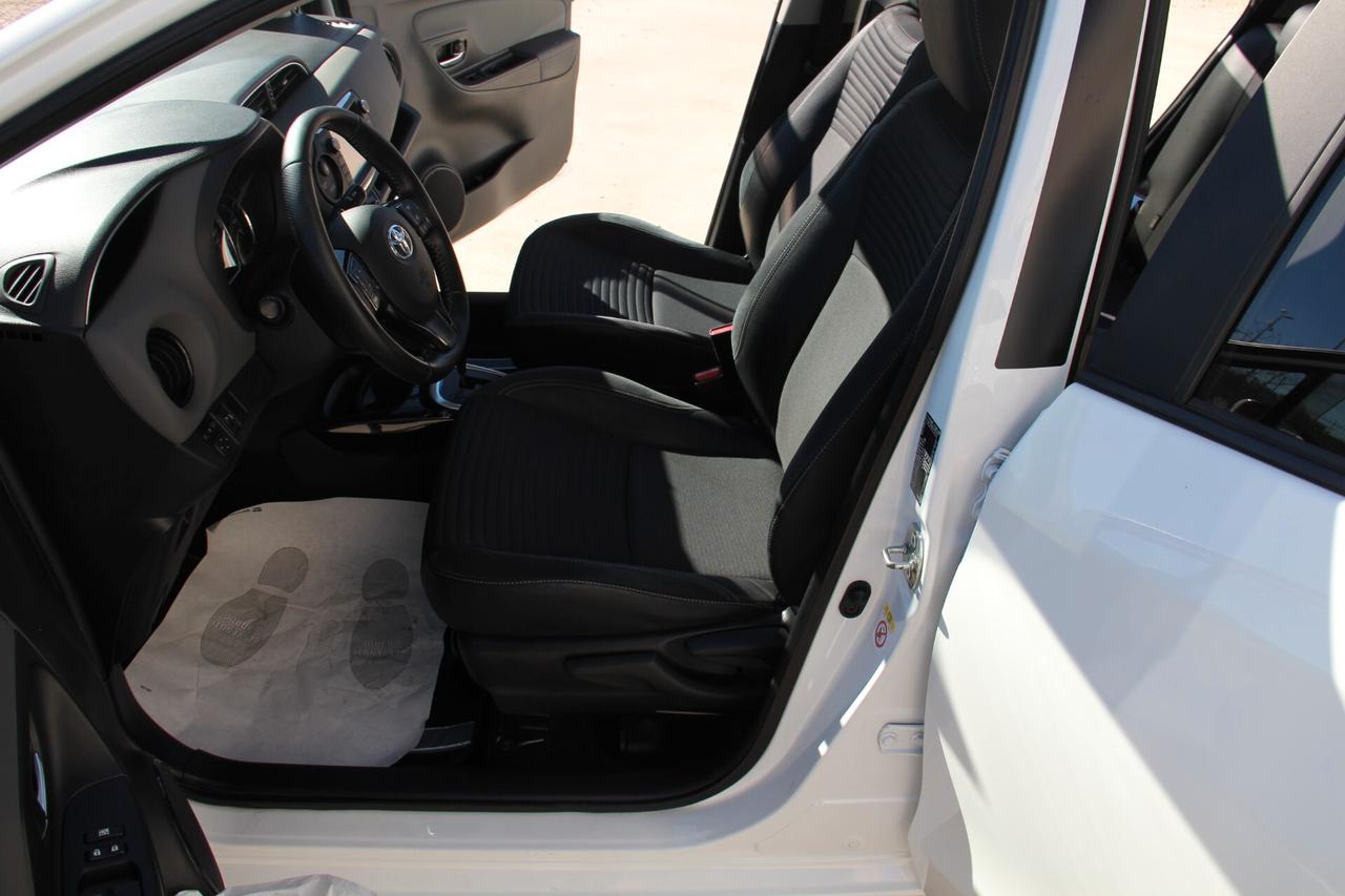 Toyota Yaris 1.5 Hybrid 5 porte Active (KW 54 CV 74 Neopatentati)