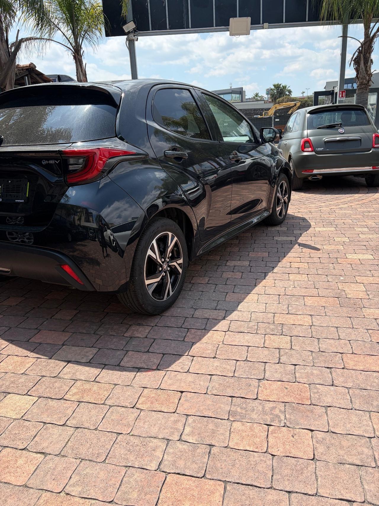 Toyota Yaris 1.5 Hybrid 5 porte Trend