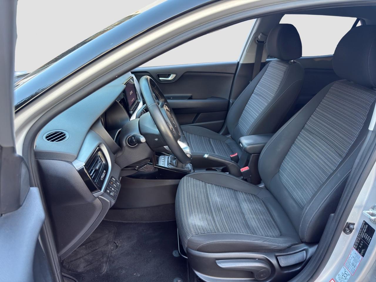 Kia Stonic 1.0 T-GDi 100 CV MHEV iMT Style