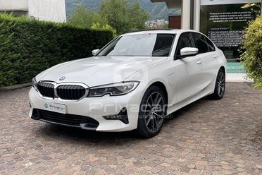 BMW 330e Business Advantage