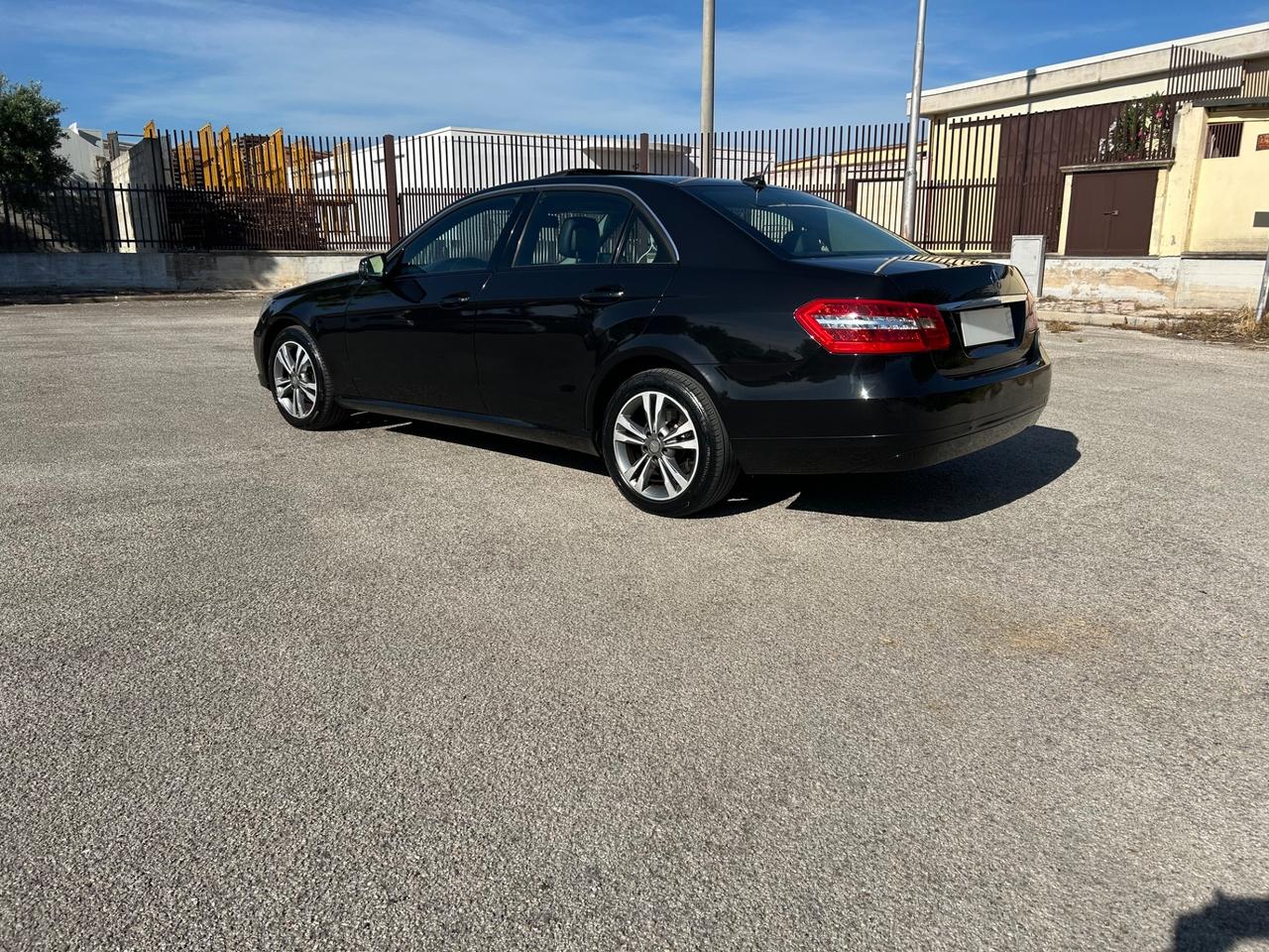 Mercedes-benz E 200 CDI Premium