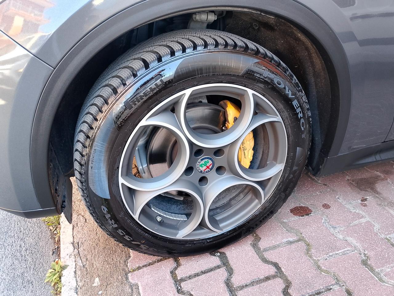 Alfa Romeo Stelvio 2.2 Turbodiesel 190 CV AT8 Q4 Sprint