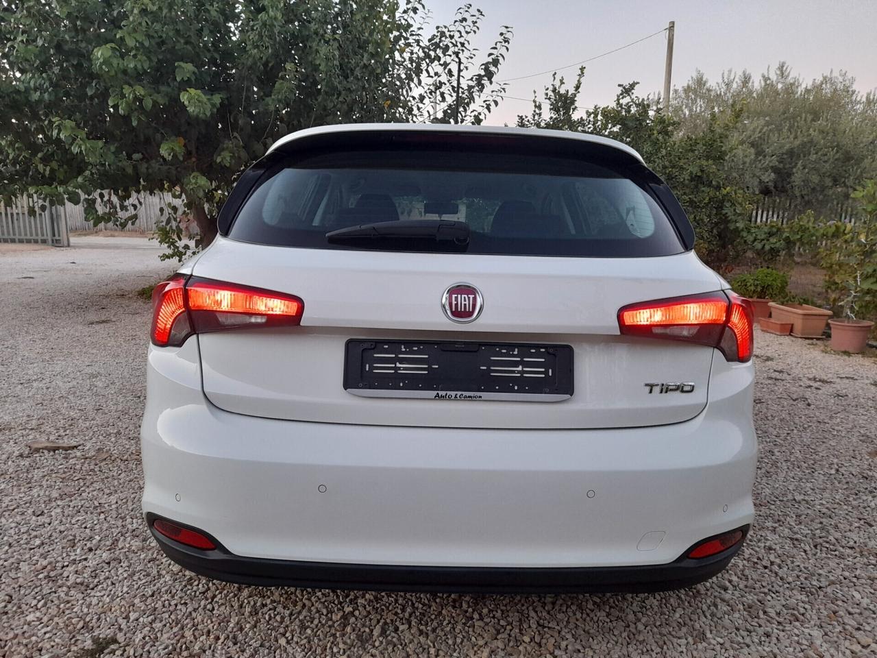 Fiat Tipo 1.6 Mjt S&S 5 porte Easy 2017 NAVI