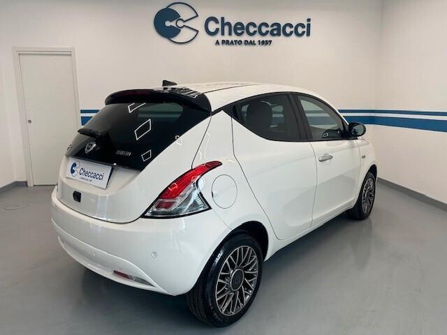 Lancia Ypsilon 1.0 firefly hybrid Gold Plus s