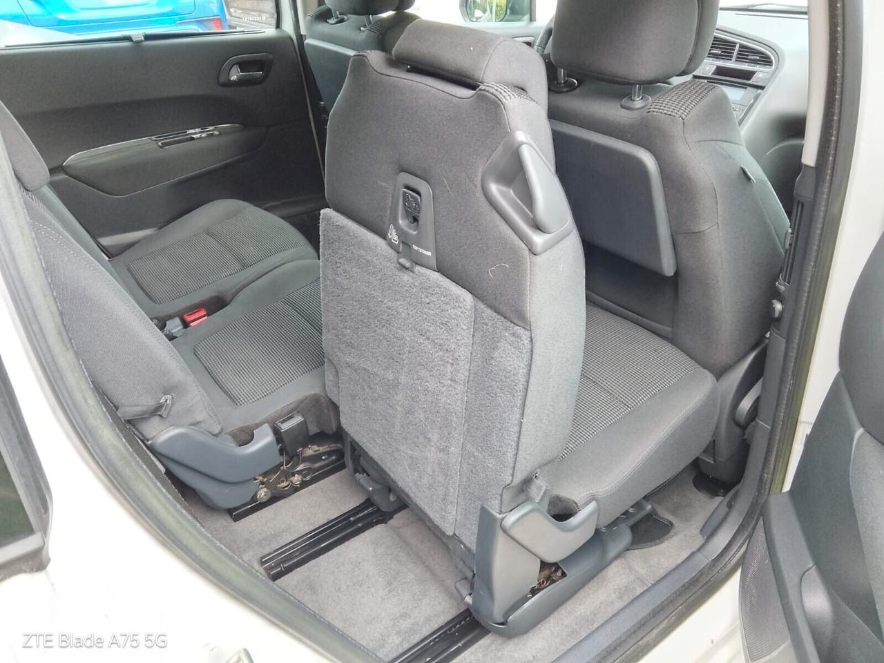Peugeot 5008 7 posti 1.6 Diesel Neopatentati