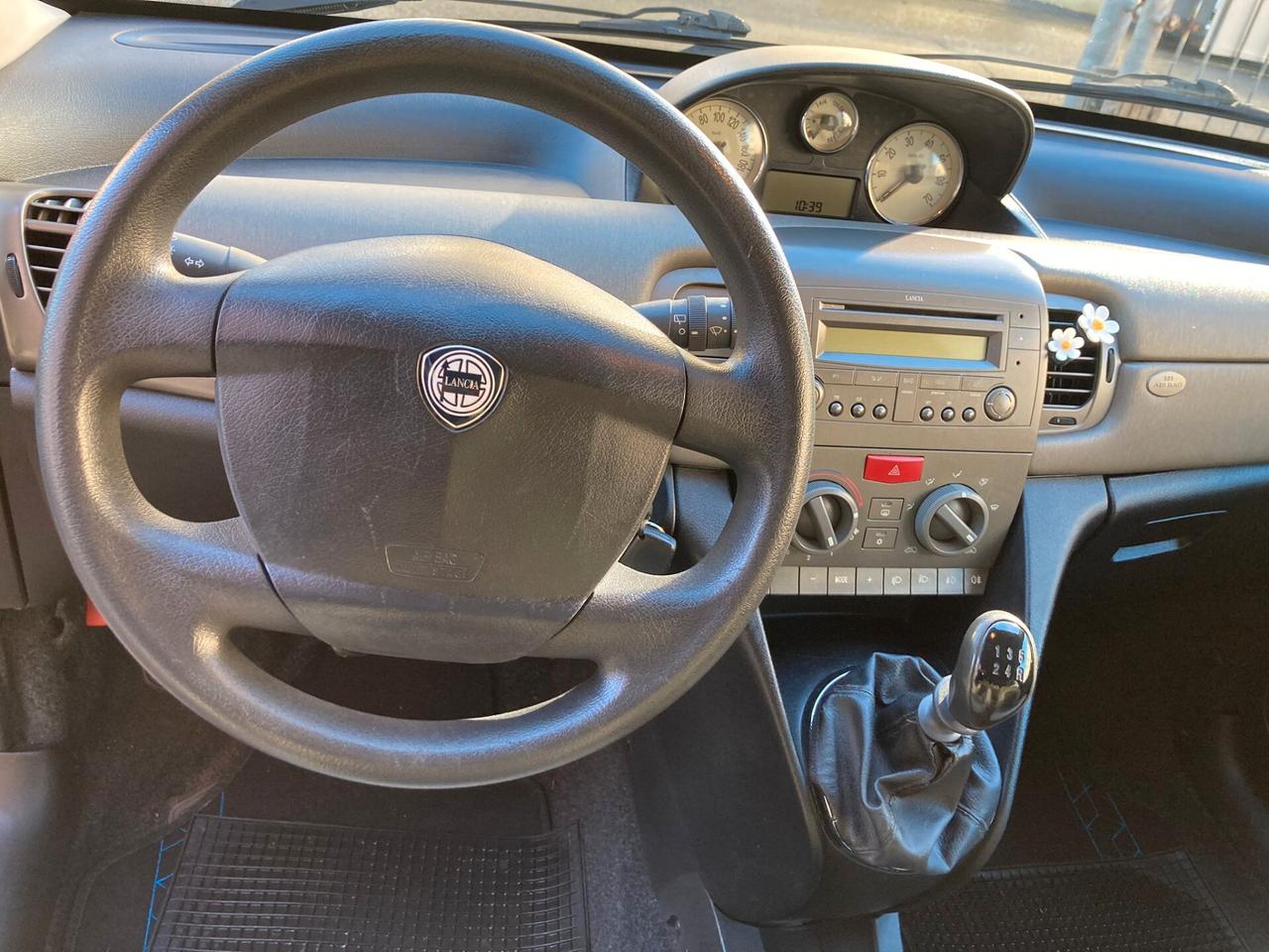 Lancia Ypsilon 1.2 60cv 120.000KM