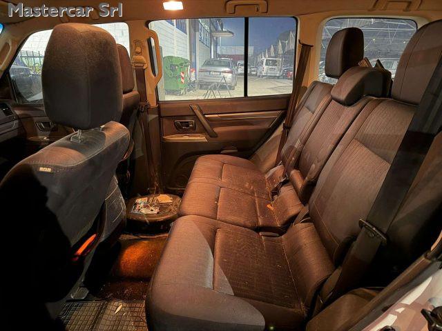 MITSUBISHI Pajero Pajero IV 2007 3.2 cr Instyle 5p auto - FD474XX