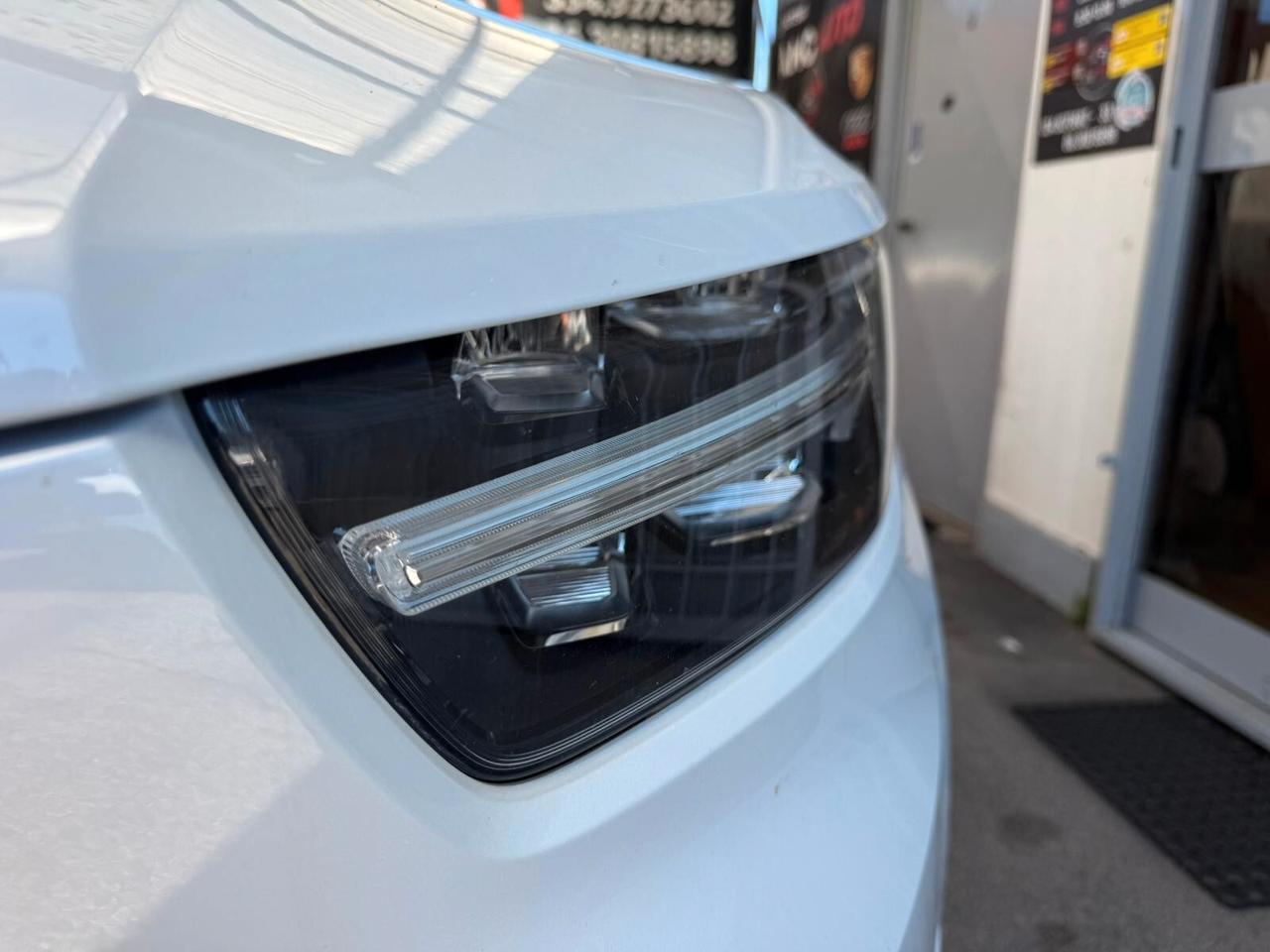 Volvo XC40 T4 Recharge Plug-in Hybrid R-design