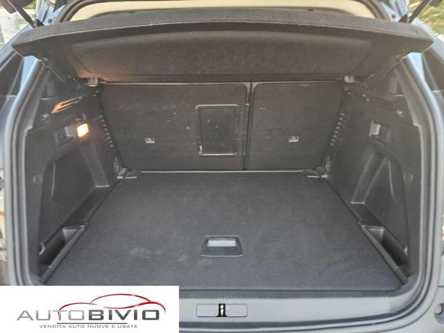 PEUGEOT 3008 BlueHDi 130 S&S EAT8 Allure Pack