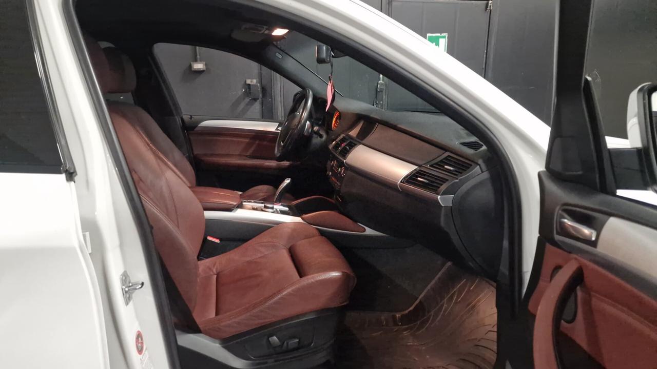 Bmw X6 xDrive35d Attiva