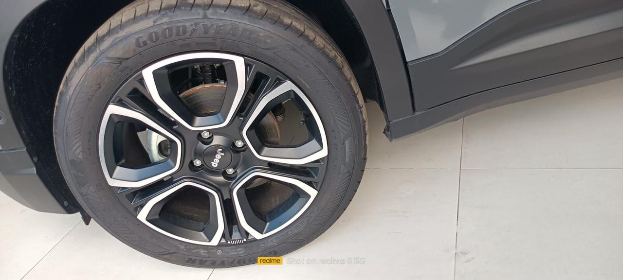 Jeep Avenger 1.2 Turbo 100 CV Summit