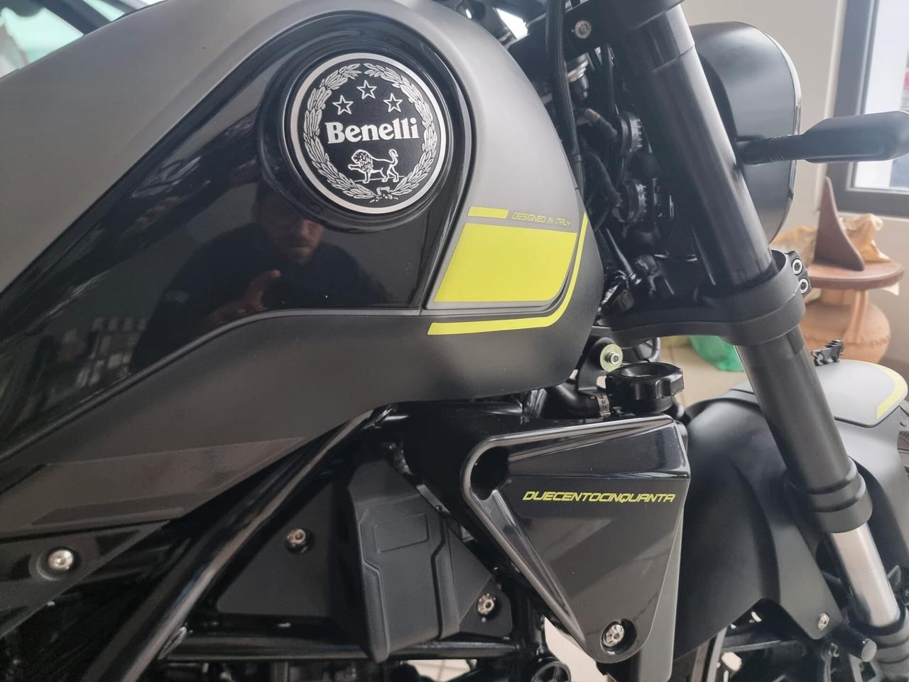 Benelli Leoncino 250 km 3300