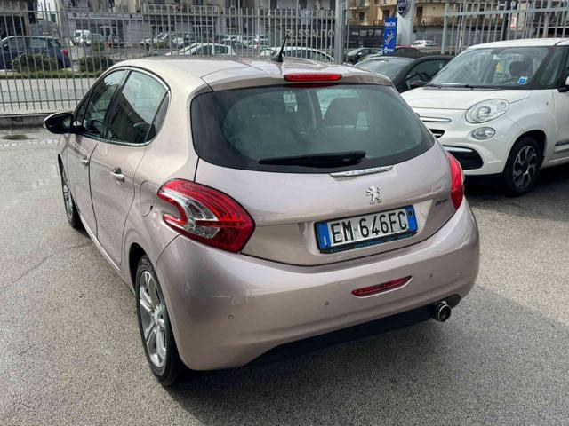 PEUGEOT 208 1.4 95CV Allure