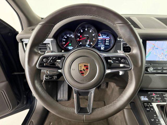 PORSCHE Macan 2.0