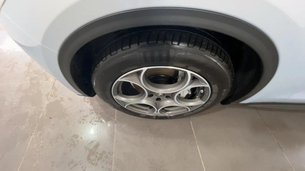 Alfa Romeo Stelvio 2.2 Turbodiesel 160 CV AT8 RWD Super Business