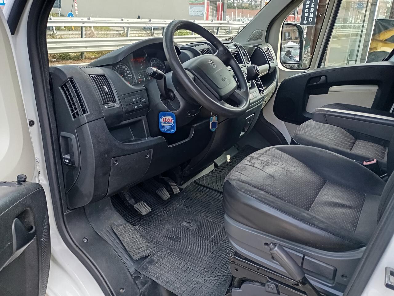 Peugeot Boxer 2.2 HDi 130CV L2H2