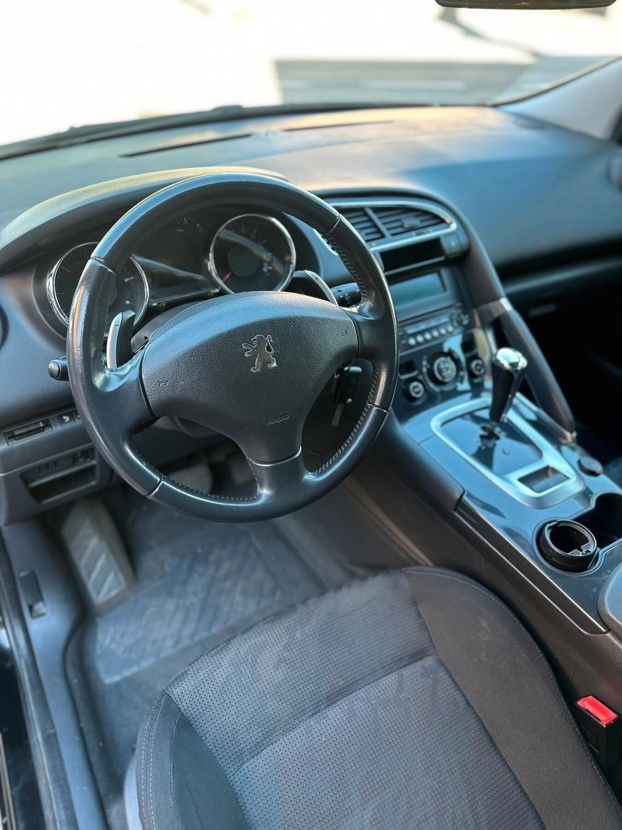 Peugeot 3008 1.6 HDi 110CV AUTOMATICA Premium NEOPATENTATI