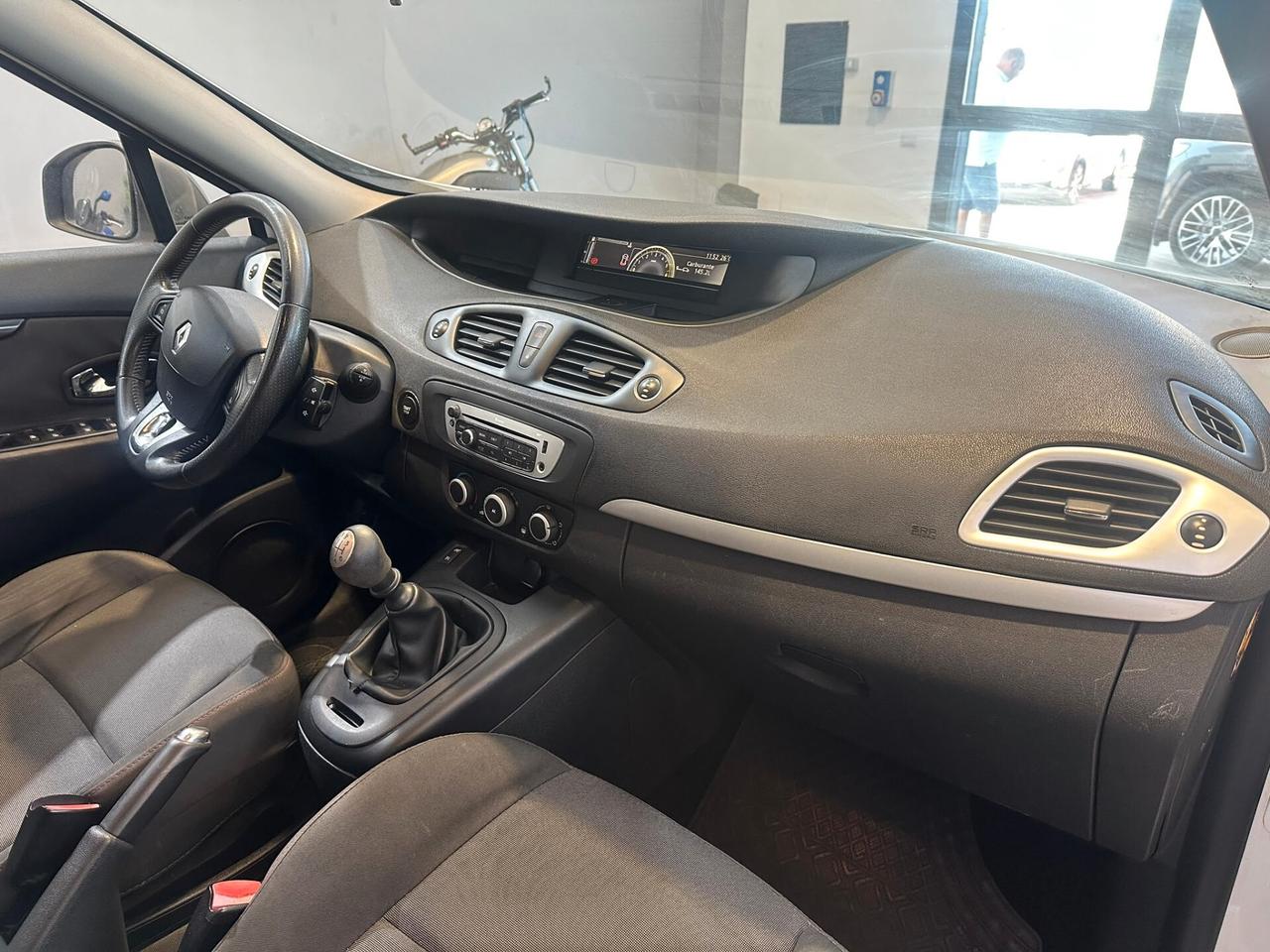 Renault Scenic Scénic 1.5 dCi 110CV EDC